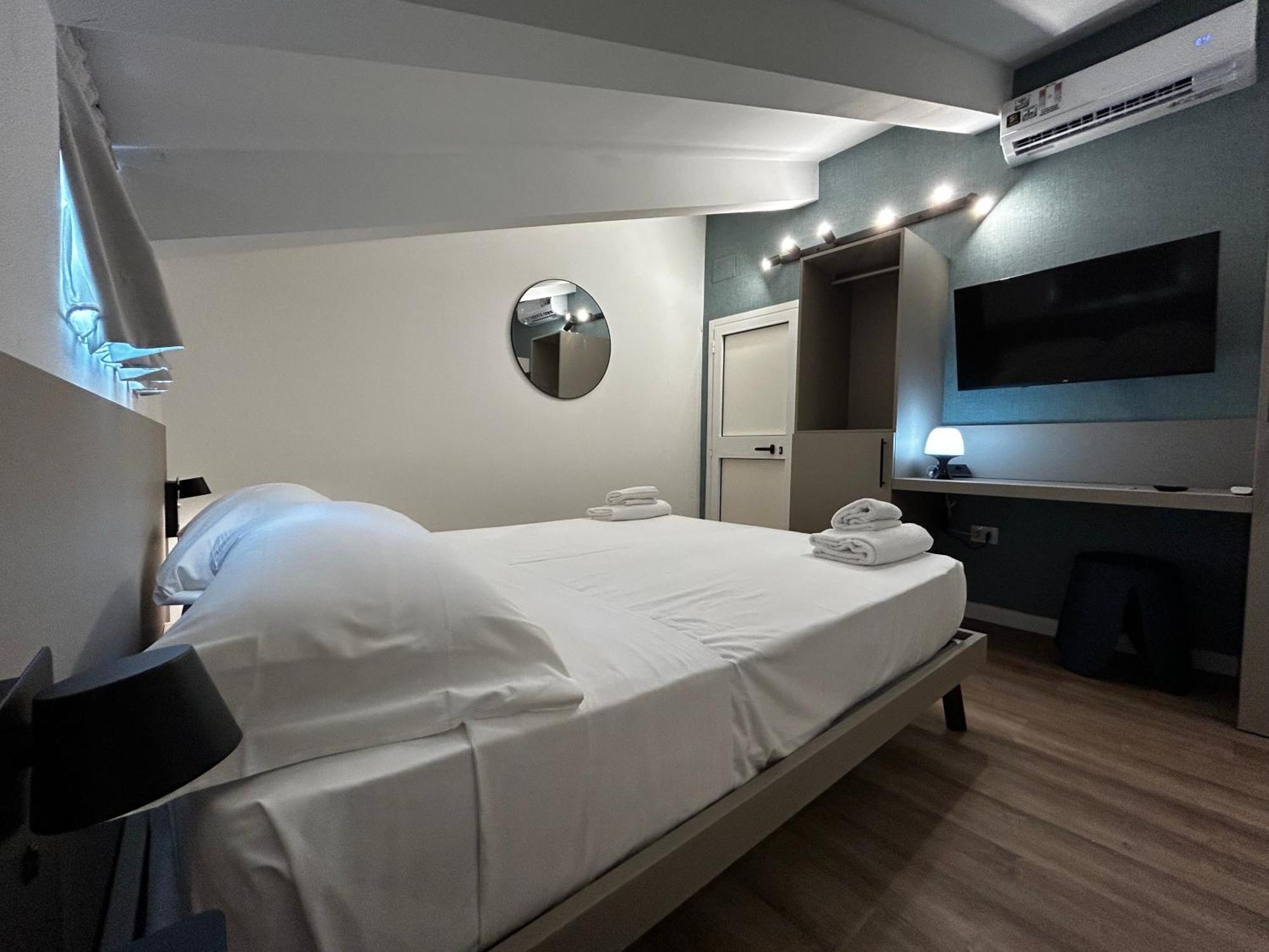 Catullo Lounge And Rooms Near The Airport Caselle  외부 사진